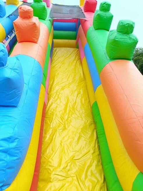 Dmuchańce Grudziądz FunTastyka zjeżdżalnia w ogrodzie