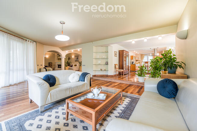 Rezydencja w Józefosławiu przy Lesie Kabackim