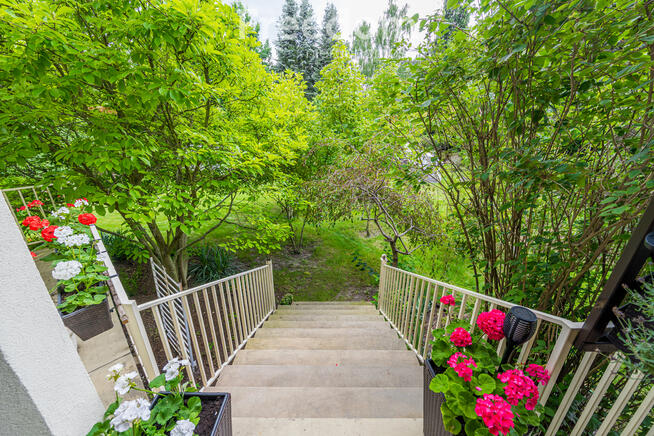Rezydencja w Józefosławiu przy Lesie Kabackim