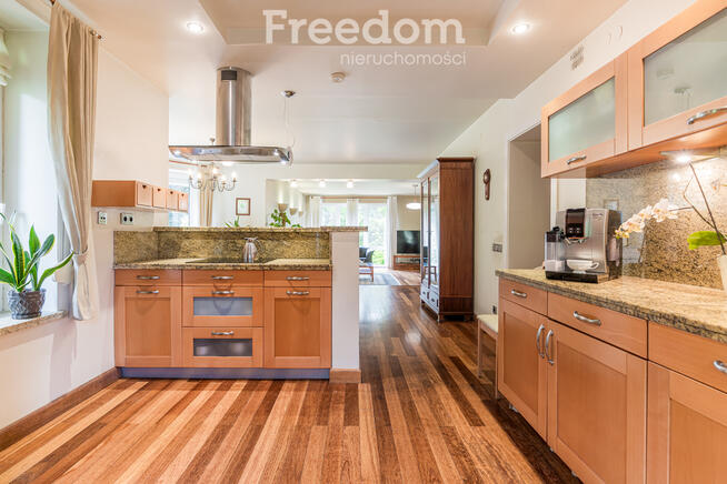 Rezydencja w Józefosławiu przy Lesie Kabackim