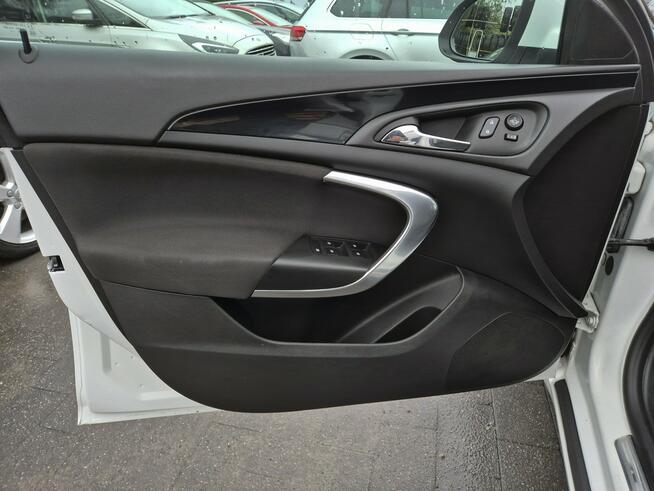 Insignia OPC 2.0 CDTI 140km BIXENON led NAV serwis BEZYWPADEK 2015