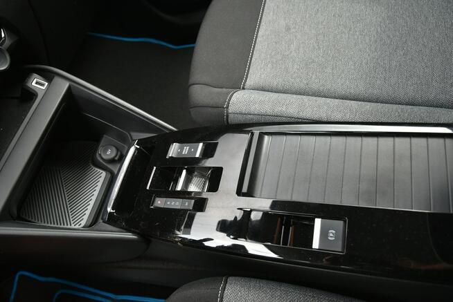 Citroen C4 1.2 PureTech 130KM 2022r. Automat Navi Kamera