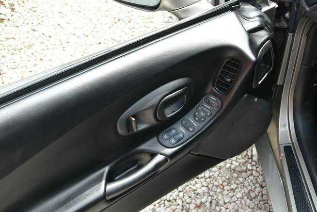 Chevrolet Corvette Coupe Targa 5.7 V8 355KM 1999r. Manual Alu