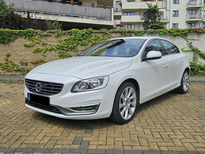 Volvo S60 bogata wersja Inscription 2.0 benzyna AWD