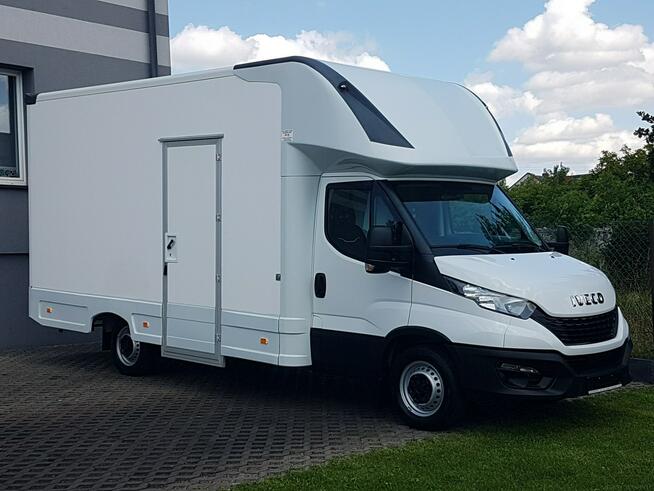 Iveco Daily KONTENER NISKOPODŁOGOWY 4,43x2,23x2,42 SKLEP BAR FOODTRUCK KAMPER AC