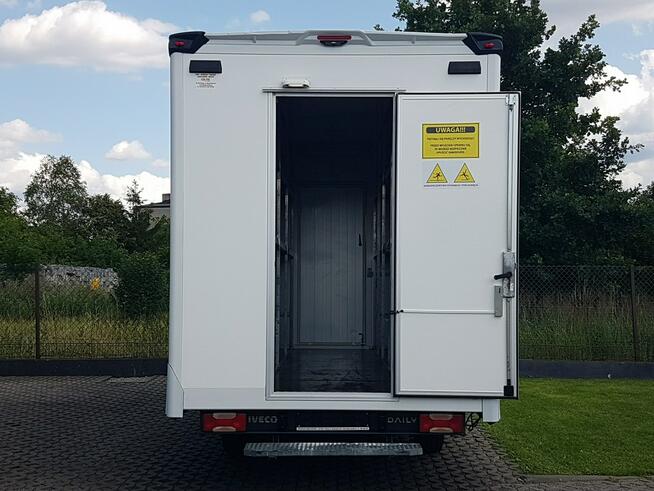 Iveco Daily KONTENER NISKOPODŁOGOWY 4,43x2,23x2,42 SKLEP BAR FOODTRUCK KAMPER AC