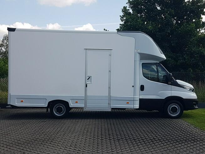 Iveco Daily KONTENER NISKOPODŁOGOWY 4,43x2,23x2,42 SKLEP BAR FOODTRUCK KAMPER AC