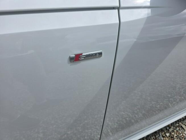 Audi A4 2.0 205ps PanoramaDach Navi El.Klapa Radar 3xS-LINE