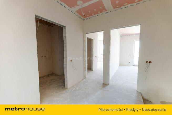 Nowoczesny dom bliźniak w Dosinie