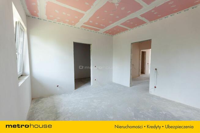 Nowoczesny dom bliźniak w Dosinie