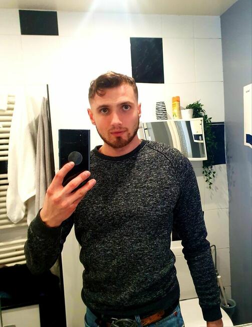 Cześć jestem Adrian Mam 32 kąta jestem w Łomży na kursie