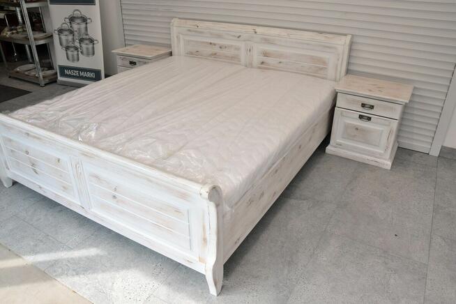 łóżko z materacami i szafkami - komplet jak nowy