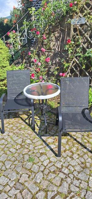 zestaw ogrodowych 2 krzesła stolik