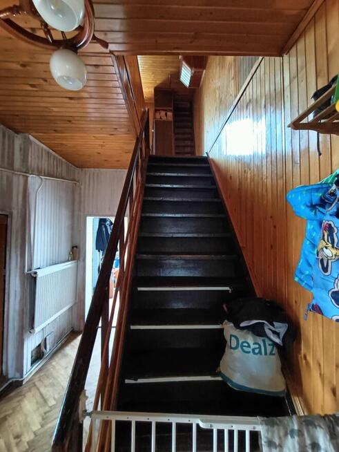 dom z potencjalem i basenem