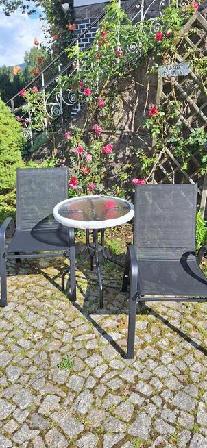 zestaw ogrodowych 2 krzesła stolik