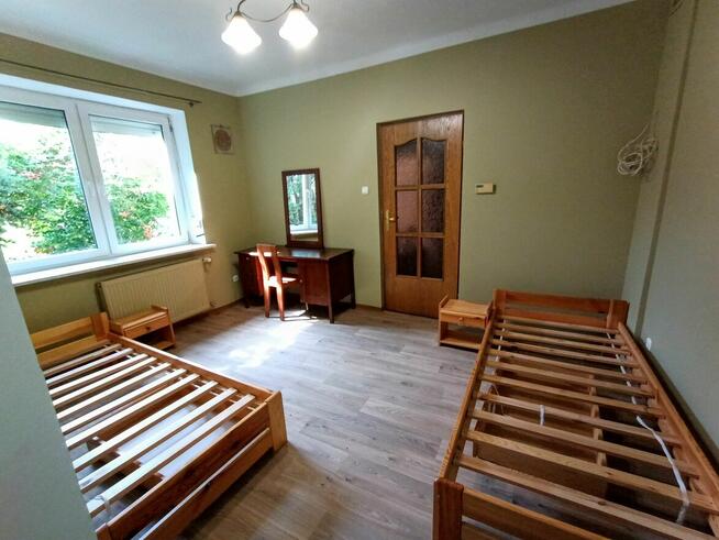 non-smoking rooms for women/pokoje dla kobiet niepalących