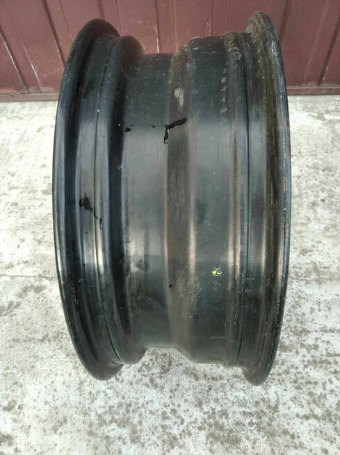 Felgi stalowe VW 4szt R16 5x100 Bora Rapid Octavia Golf Fabi