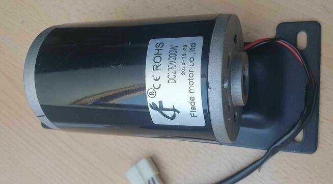 „Silnik prądu stałego 220V/200W DC”