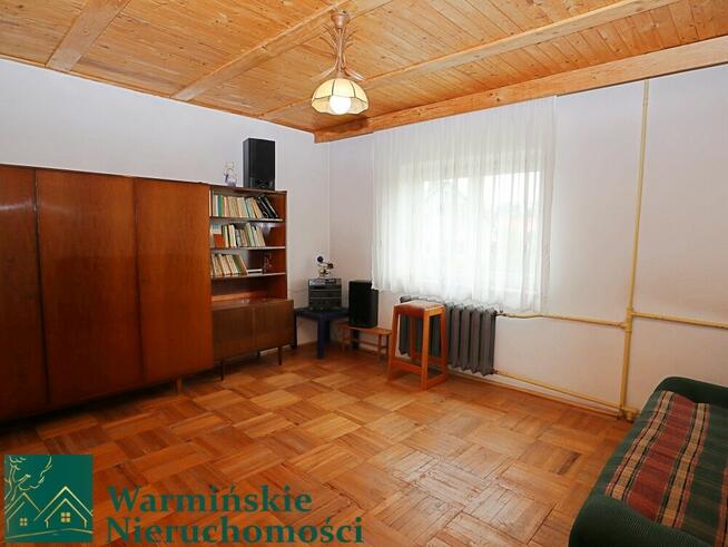 Przestronny dom z działką i garażem – idealny dla rodziny