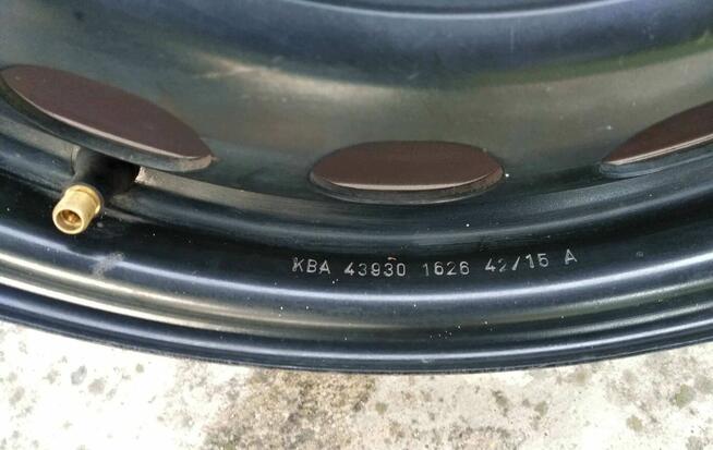 Felgi stalowe VW 4szt R16 5x100 Bora Rapid Octavia Golf Fabi