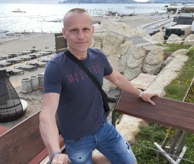 Singiel bez nałogów pozna Pani z wrocławia.