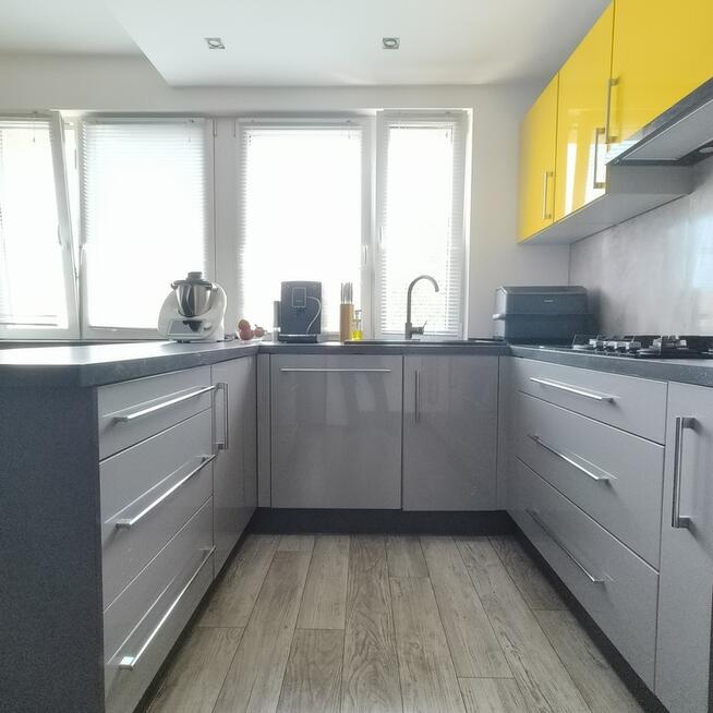 Bohaterów Warszawy, 3-pokojowe mieszkanie, 75 m2.