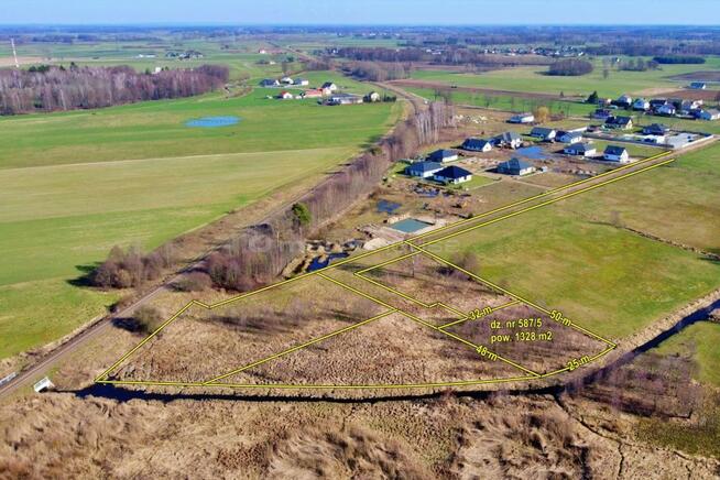 Działka pod budowę domu w miejscowości Ławy.