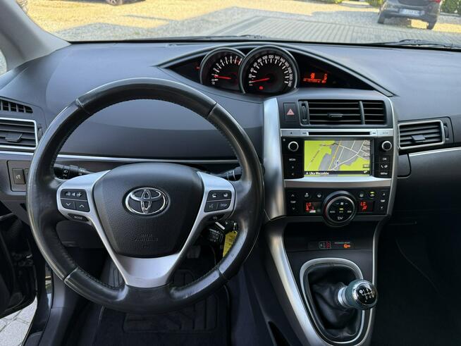 Toyota Verso 1,6 132KM Klimatronik Navi Serwis 7-osobowy