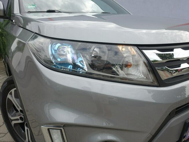 Suzuki Vitara 1,6i Panorama Ledy Półskóra Alu Navi Kam.Cof. rej.2016 VIP Gwarancja