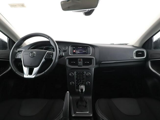 Volvo V40 Automat full LED navi klima auto czujniki parkowania