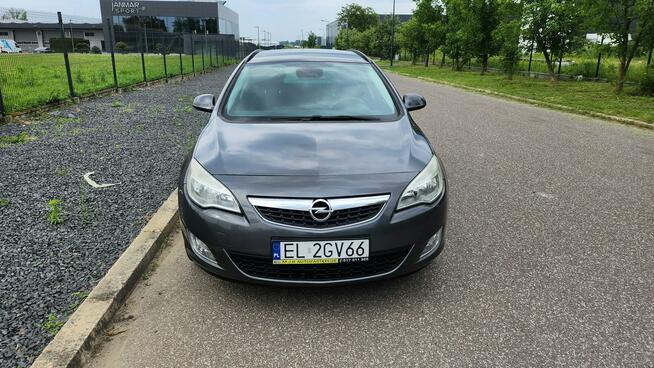Opel Astra J 2011r 1.4 turbo 140KM LPG Klima Hak Kombi Grzane Fotele Czujniki