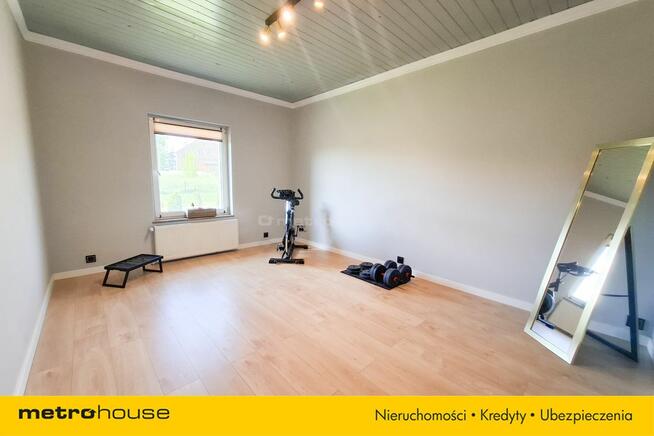 Duży dom w spokojnej okolicy/Dąbrówka