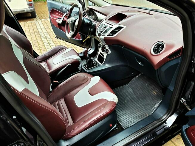 Ford Fiesta INDIVIDUAL Soczewka Chrom Skóry Climatronic TOP z Niemiec