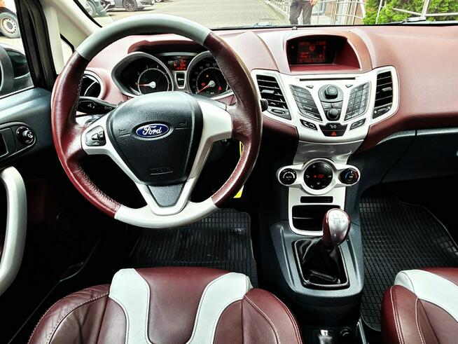 Ford Fiesta INDIVIDUAL Soczewka Chrom Skóry Climatronic TOP z Niemiec