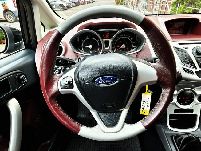 Ford Fiesta INDIVIDUAL Soczewka Chrom Skóry Climatronic TOP z Niemiec