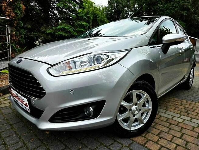 Ford Fiesta LED Navi Alufelga Halogeny Parktronik z Niemiec!!!