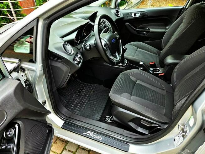 Ford Fiesta LED Navi Alufelga Halogeny Parktronik z Niemiec!!!