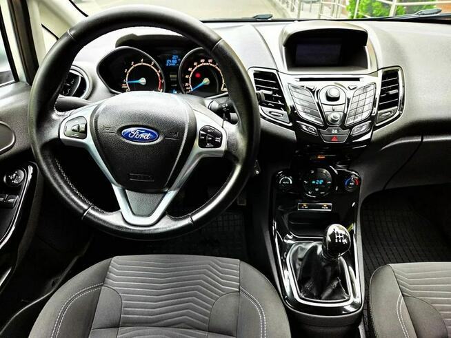 Ford Fiesta LED Navi Alufelga Halogeny Parktronik z Niemiec!!!