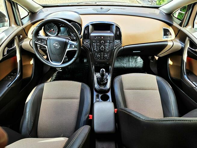 Opel Astra Xenon Navi Skóra Felga 17 KOSMO Top z Niemiec