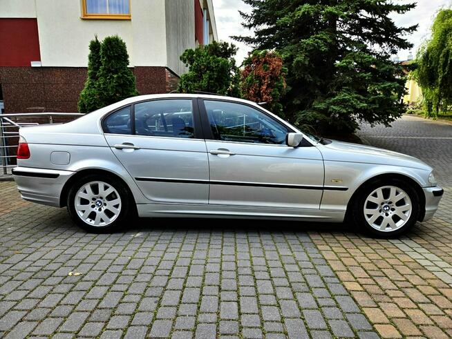 BMW 320 Navi Felgi Skóry silnik 2.8 Benzyna Automat Zarejestrowany