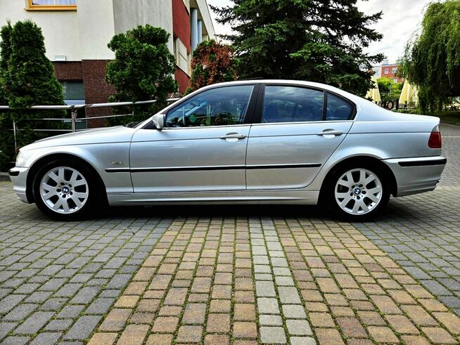BMW 320 Navi Felgi Skóry silnik 2.8 Benzyna Automat Zarejestrowany