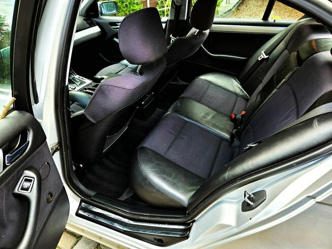 BMW 320 Navi Felgi Skóry silnik 2.8 Benzyna Automat Zarejestrowany