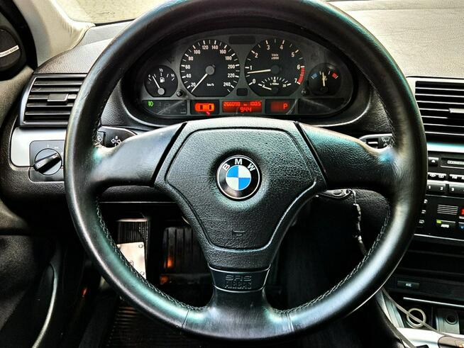 BMW 320 Navi Felgi Skóry silnik 2.8 Benzyna Automat Zarejestrowany