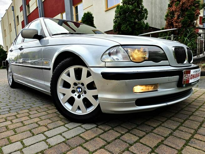 BMW 320 Navi Felgi Skóry silnik 2.8 Benzyna Automat Zarejestrowany