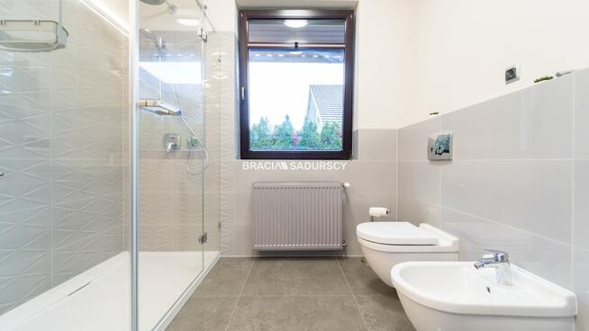 Dom Kraków Wola Justowska, Wola Justowska, Poręba