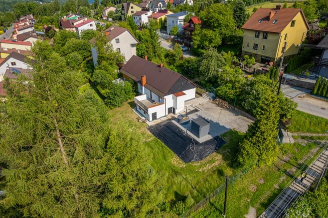 Dom w Beskidach z sauną i balią, 90 m² – gotowy do zamieszkania lub do wynajmu, Sucha Beskidzka ul. 