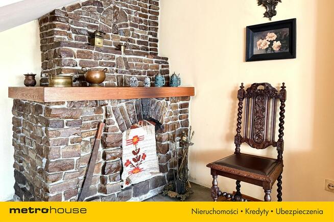 Dom w cichym miejscu pod lasem