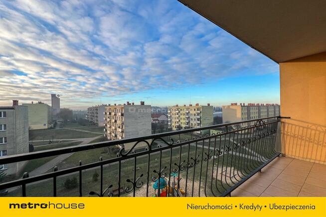 M3 z piwnicą na spokojnym osiedlu, blisko centrum.