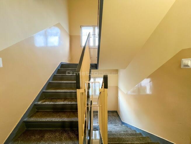 M3 z piwnicą na spokojnym osiedlu, blisko centrum.