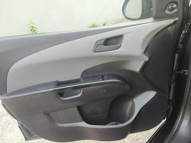 Chevrolet Aveo LS+ sedan 1.2 70 KM, salon Polska